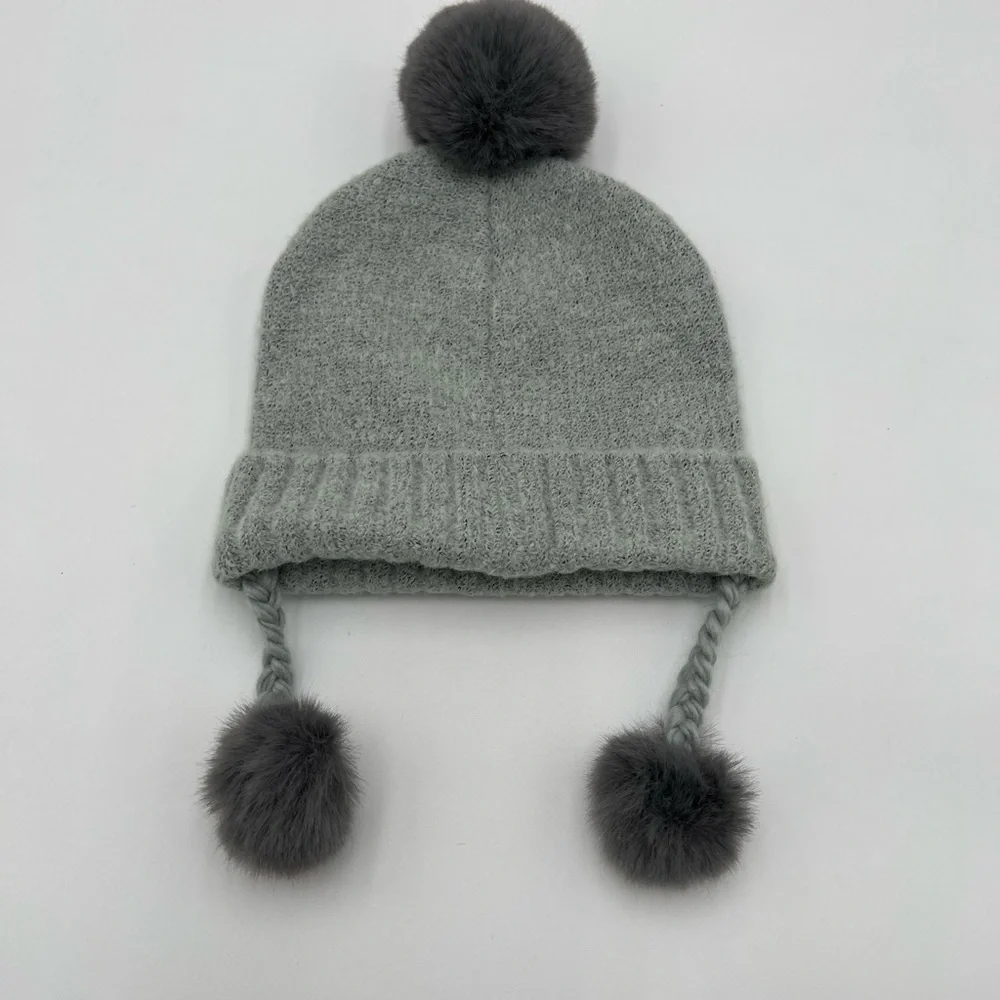Top Paw Gray Soft L/XL Dog Pom Pom Balls Beanie Pet Cap Hat Tassels Winter  NWOT